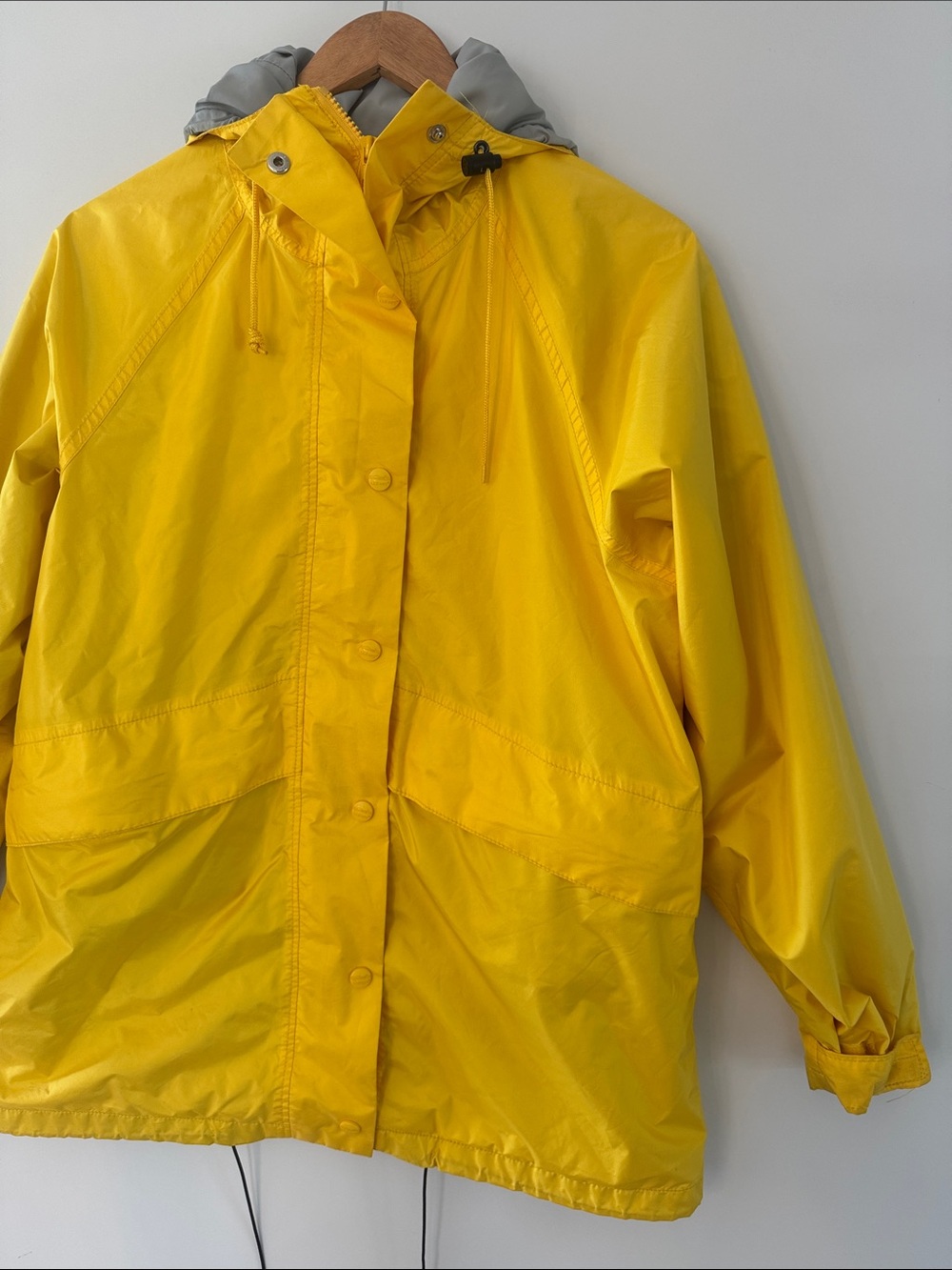 Vintage LL Bean Stowaway Jacket Yellow Nylon Hooded Raincoat Women’s Large USA - Picture 3 of 7